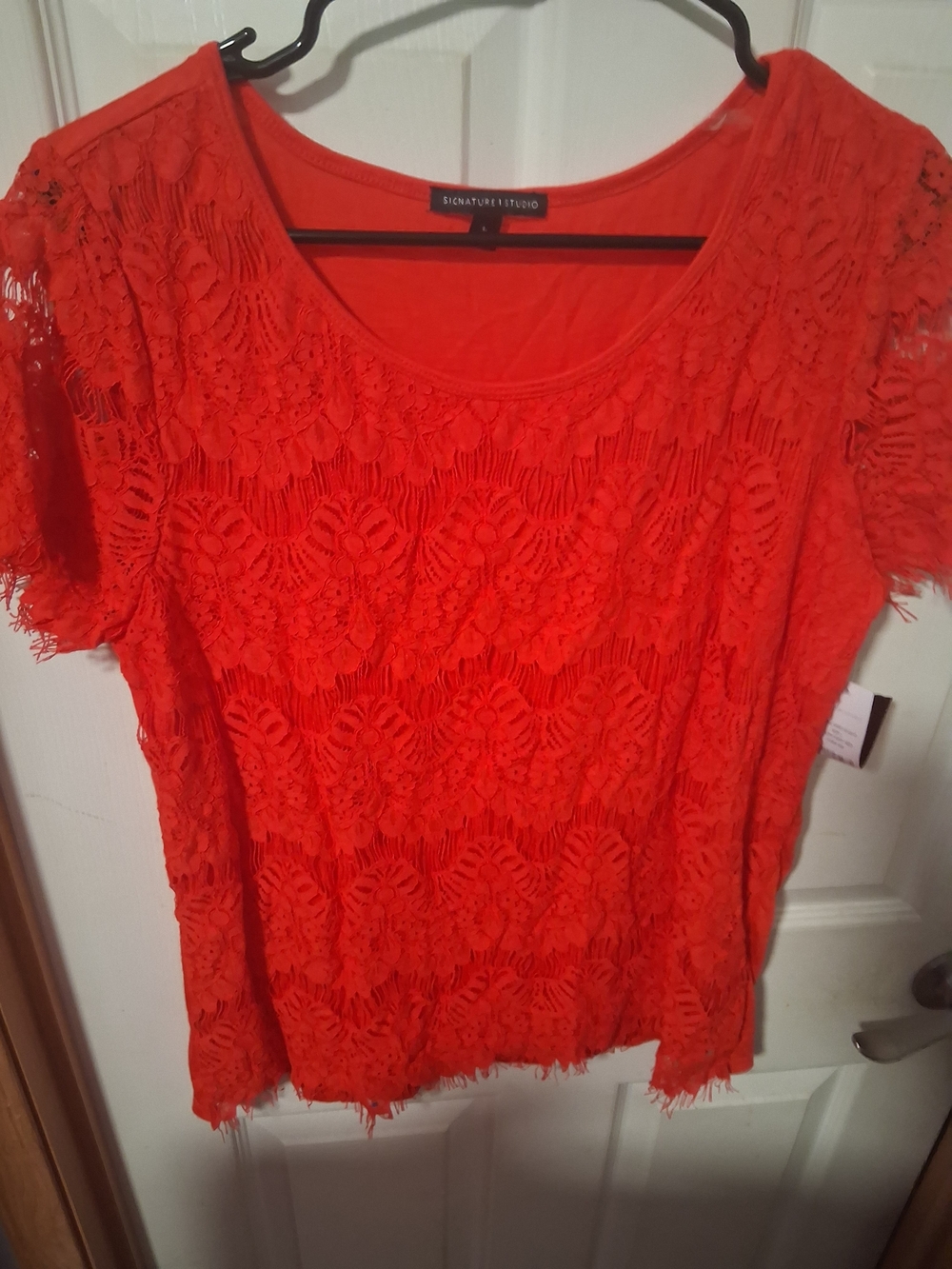 Signature Studio Red Lace Short Sleeve Top